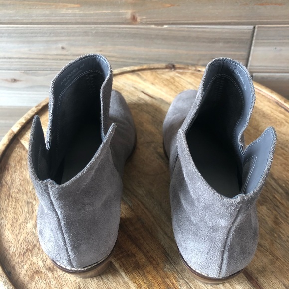 Cole Haan Gray suede cut-in bootie size 8 - Picture 4 of 8